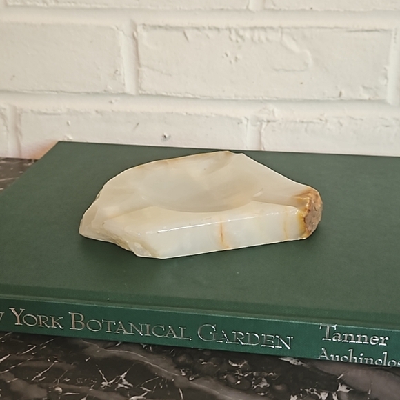 Vintage polished stone ashtray - Picture 3 of 6